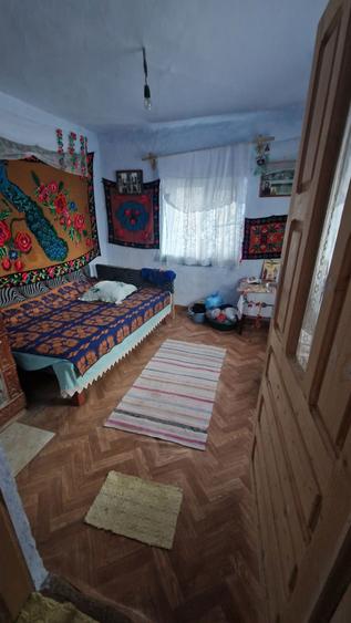 Casa batraneasca 60m.p. caramida si teren 2185m.p. Stoicanesti-Olt - 5