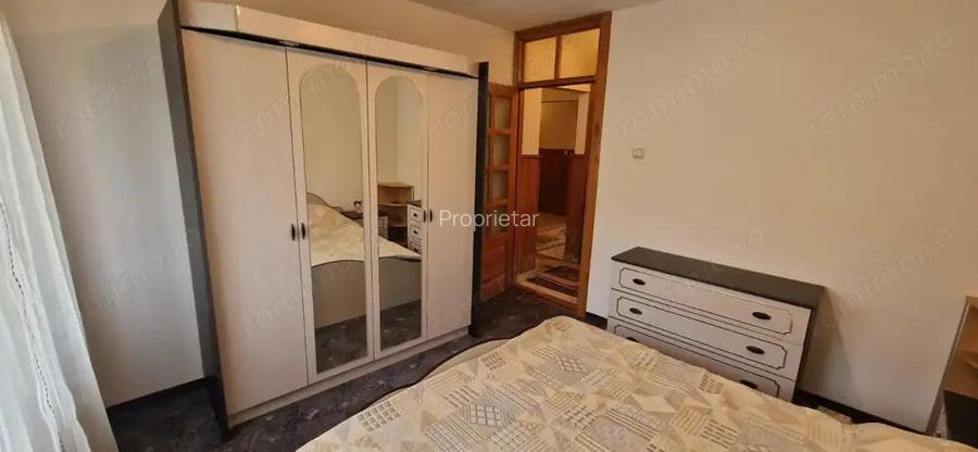 Vand apartament cu 4 camere Micro 4