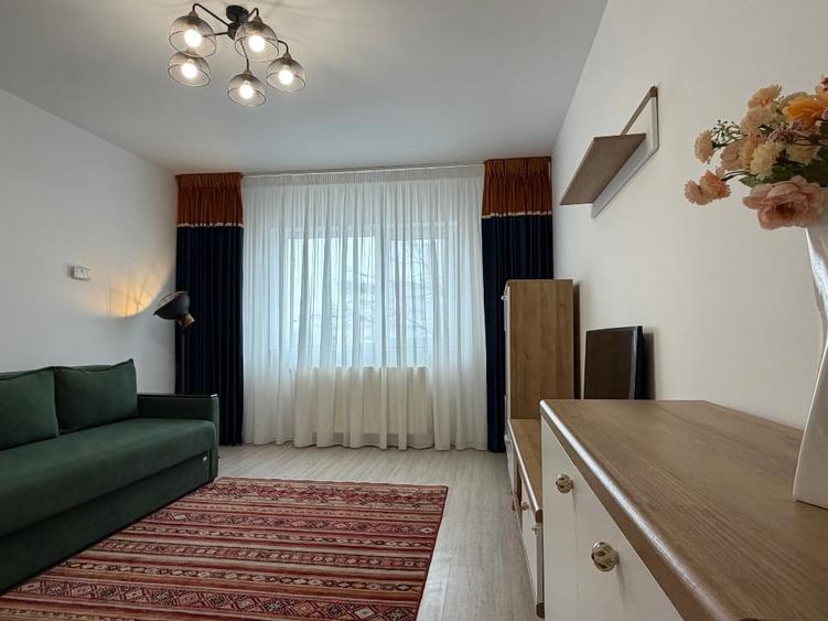 Persoană Fizică Închiriez apartament cu 2 camere decomandat - 2