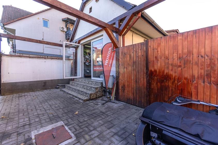 Proprietate mixta cu spatiu comercial si locuinta Strada Aurel Vlaicu - 6