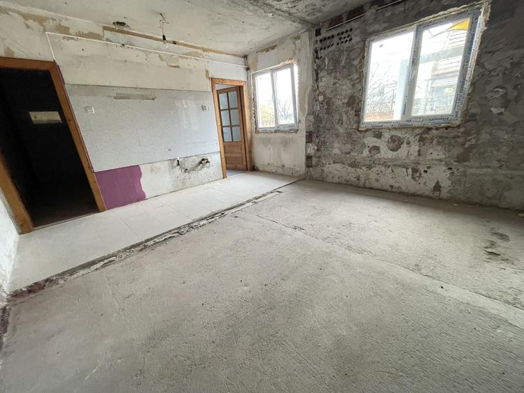 Casa de vanzare in zona Mehala - 12