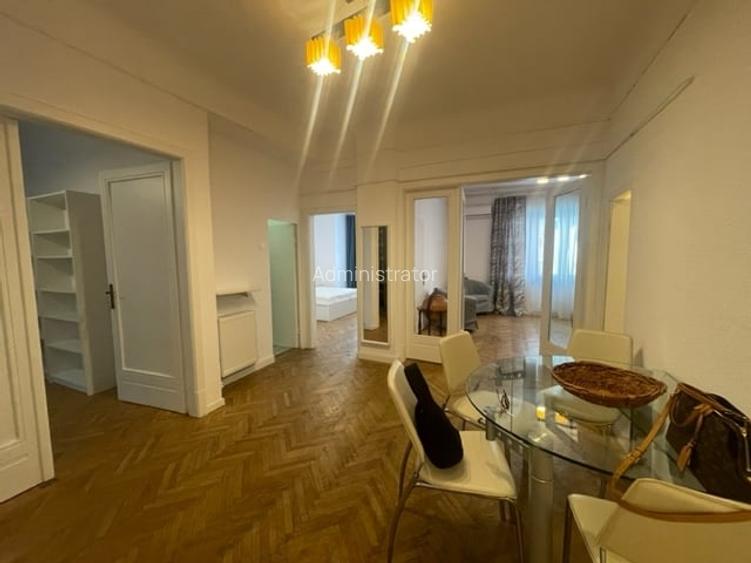 UNIVERSITATE, 3 camere deosbeit, etaj 6, 80 mp, centrala proprie UNIVERSITATE, 3 camere deosbeit, etaj 6, 80 mp, centrala proprie