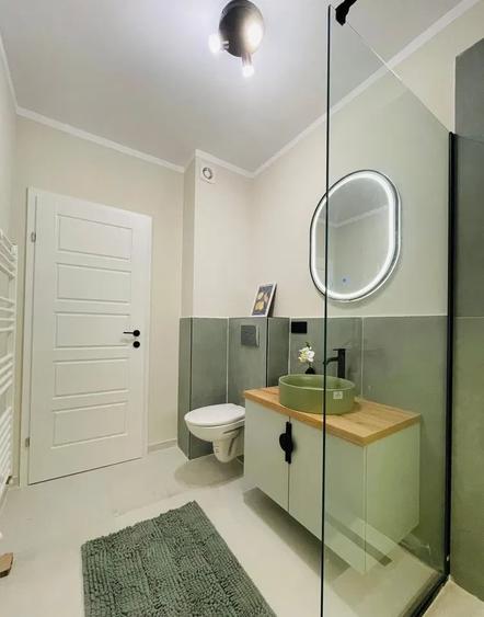 Apartament cu 2 camere semidecomandat, mobilat în Florești