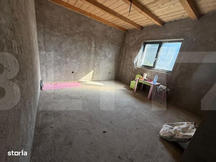 Casă cu 3 camere cu Teren 1200 Mp în Băiceni