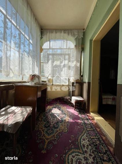 Casă cu 5 camere cu Teren 1187 Mp în Tătărani