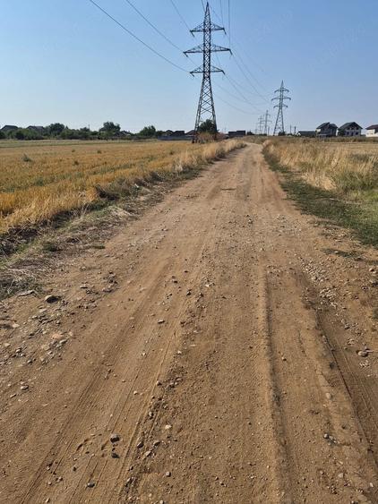 Teren de 5000 mp, în Central