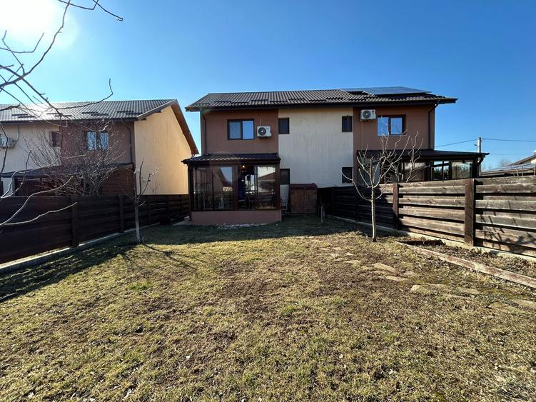 Duplex cu 4 camere cu Canalizare în Popas Păcurari