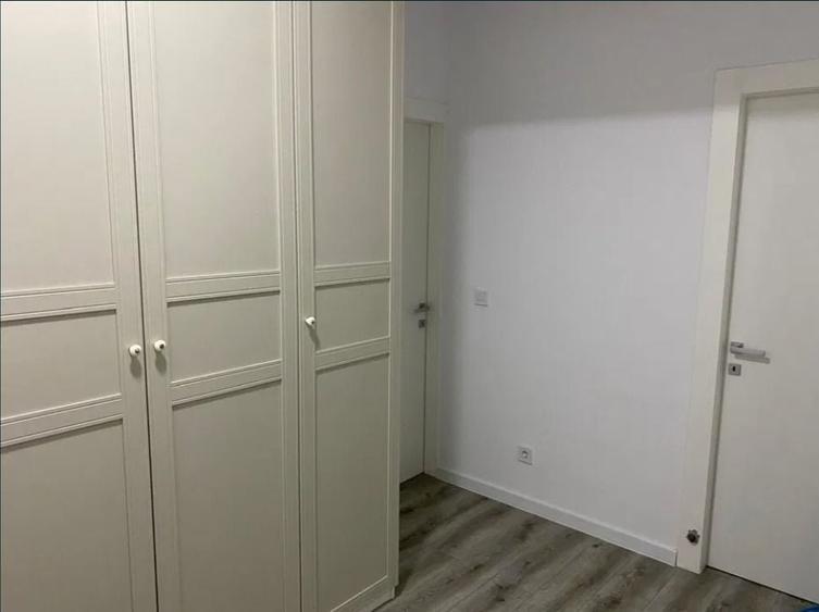 Apartament cu 2 camere semidecomandat, mobilat în Pipera