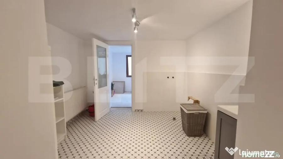 Casă cu 3 camere cu Teren 305 Mp în Schei