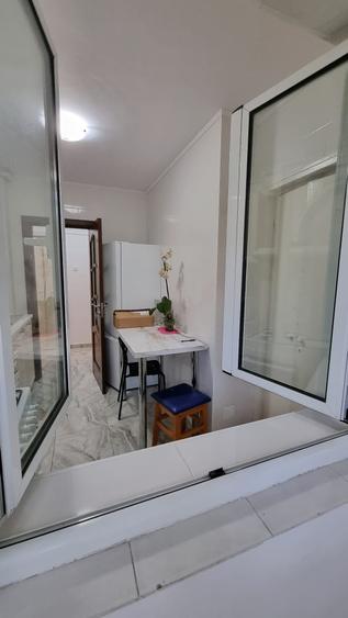 Apartament cu 2 camere semidecomandat în P-ța Unirii