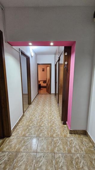 Apartament cu 2 camere decomandat în Valea Moșneagului