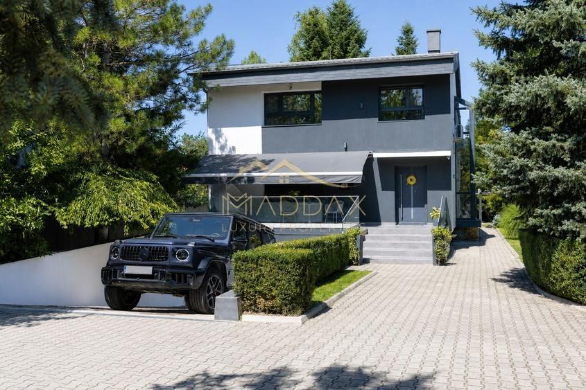Casă individuală cu 5 camere cu Canalizare în Snagov