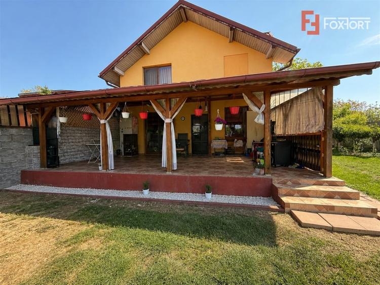 Casă individuală cu 5 camere cu Teren 856 Mp în Sânandrei
