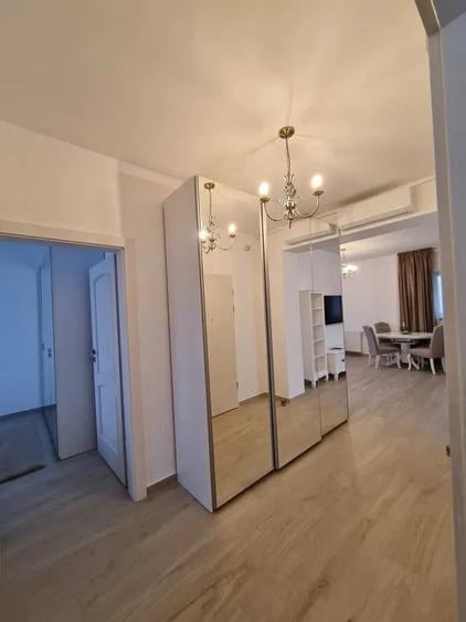Apartament cu 3 camere decomandat, mobilat în Floreasca