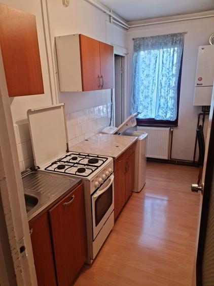 Inchiriez apartament 2 camere Tudor - 3