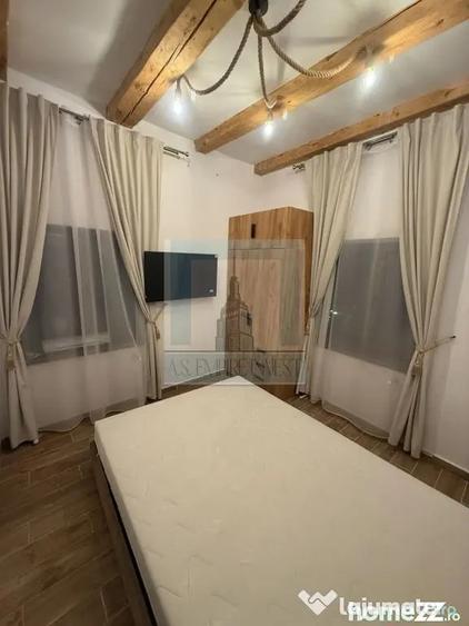 Casă cu 1 camere cu Canalizare în Schei