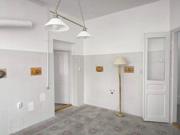 Spațiu comercial, de 200 mp, în Ultracentral