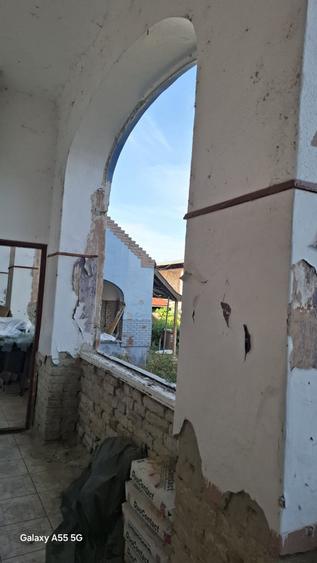 Casă individuală cu 4 camere cu Canalizare în Nădlac