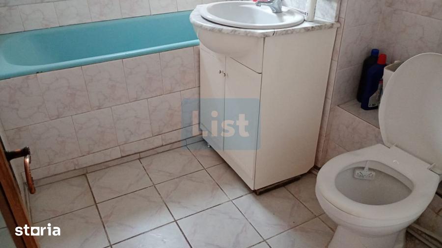 Apartament cu 3 camere decomandat în Micro 39