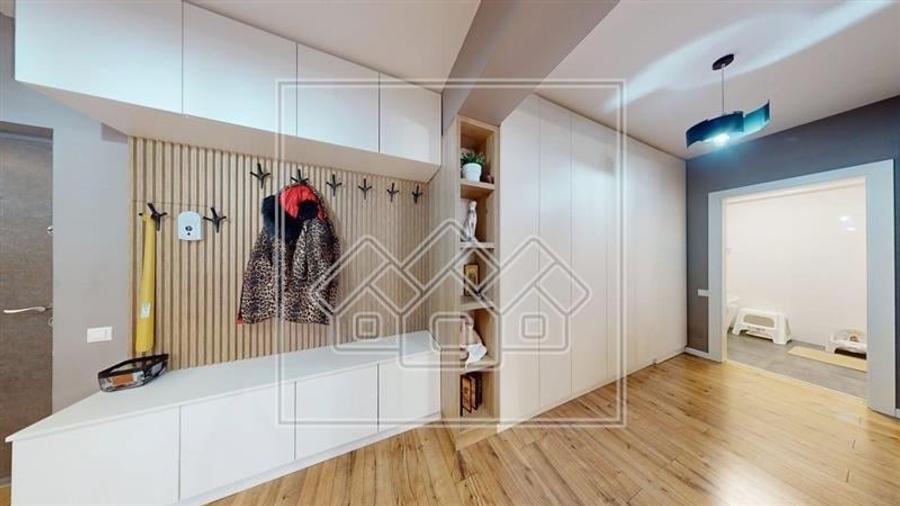 Apartament cu 3 camere nedecomandat în Turnișor