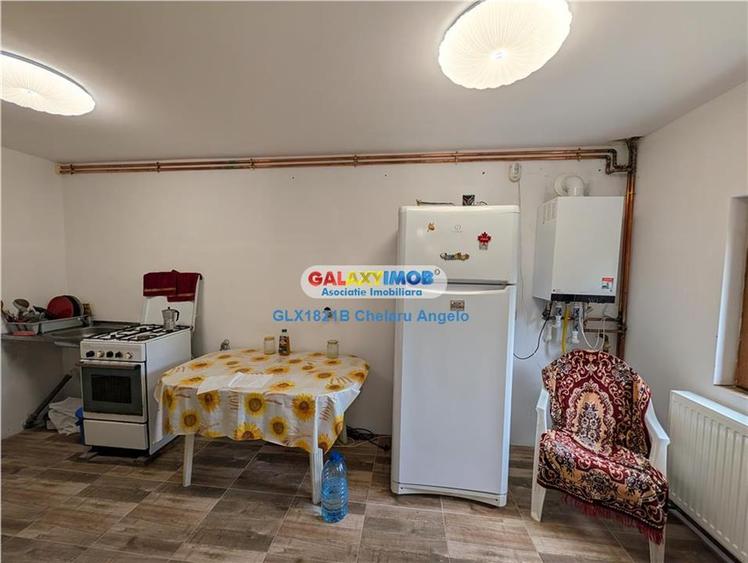 Casă cu 5 camere cu Garaj în Snagov