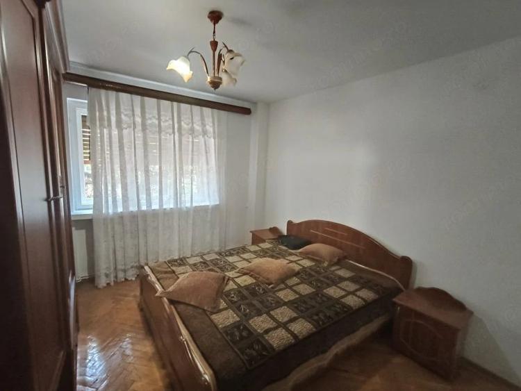 Apartament cu 3 camere decomandat în Ultracentral