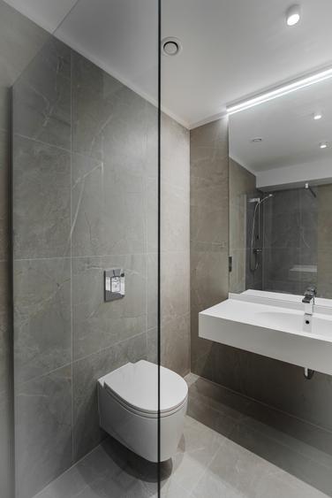Apartament cu 4 camere semidecomandat în Doamna Ghica