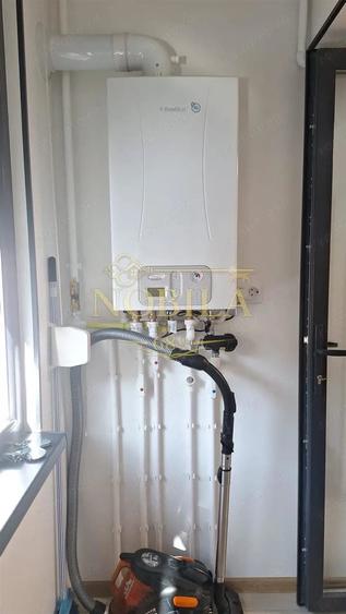 Apartament cu 3 camere decomandat, mobilat în Central