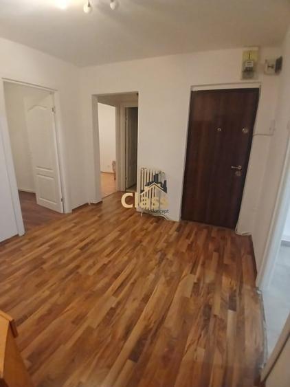 Apartament cu 4 camere decomandat, mobilat în Mărăști