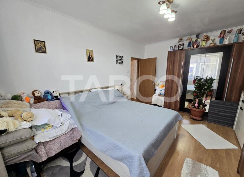 Apartament cu 2 camere decomandat, mobilat în Arhitecților - Calea Cisnădiei