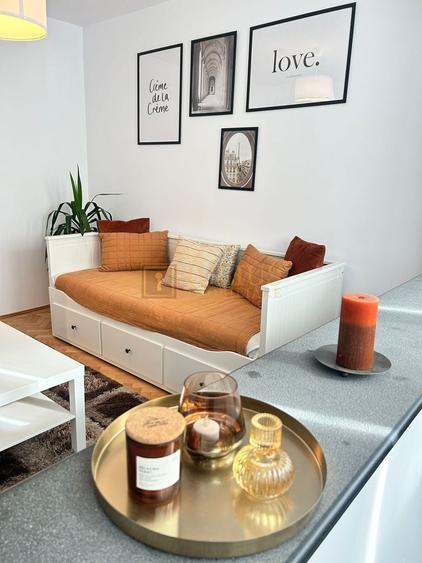 Apartament cu 2 camere decomandat, mobilat în Punctele Cardinale