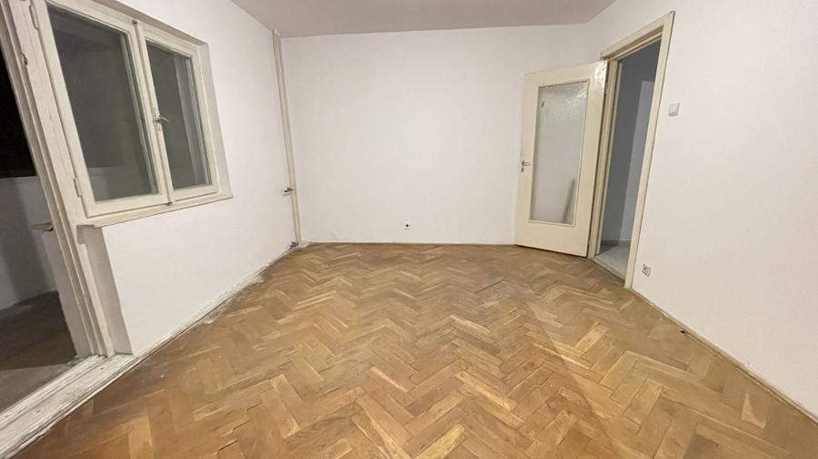 Garsonieră decomandată în Aradului