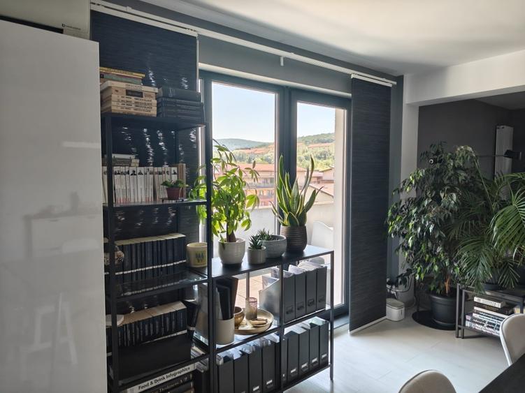 Apartament cu 3 camere decomandat, mobilat în Florești
