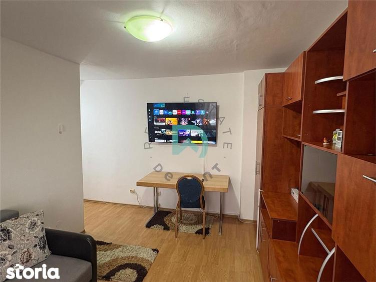 Garsonieră decomandată în Griviței