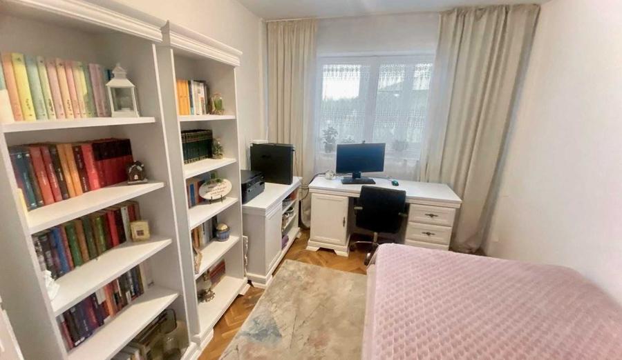 Apartament cu 4 camere decomandat în George Enescu