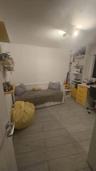 Apartament cu 4 camere decomandat în Crângași