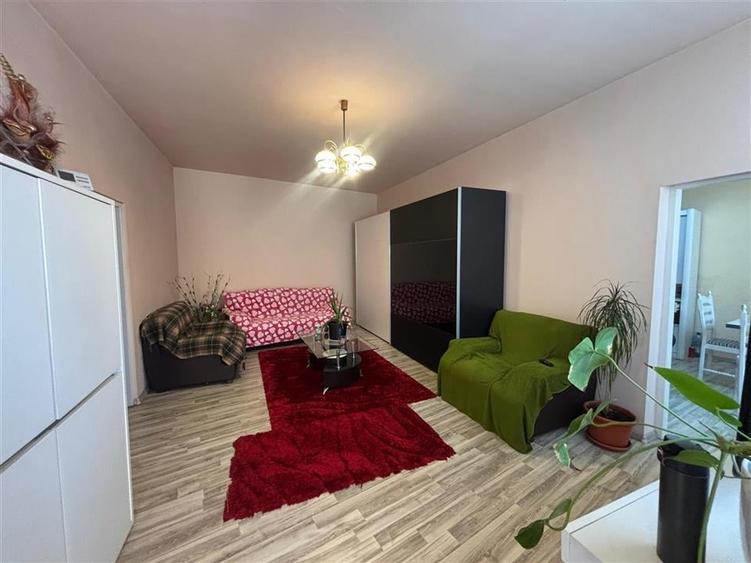 CASA CENTRALA CURTE INDIVIDUALA / 3 CAMERE - 1