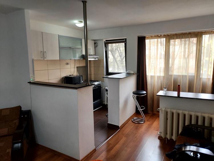 Inchiriez garsoniera Militari Sector 6 Gorjului - 3