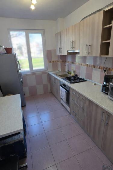 Splai Bahlui, apartament 3 camere, model decomandat, 2 balcoane - 2