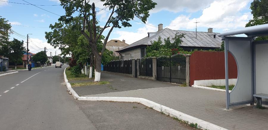 Vând casă Jurilovca centru  - 4