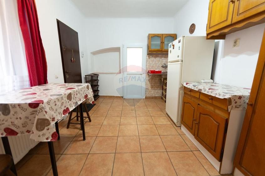 Casa individuala cocheta, 1 dormitor, renovata, Str. Lunga - Central - 2