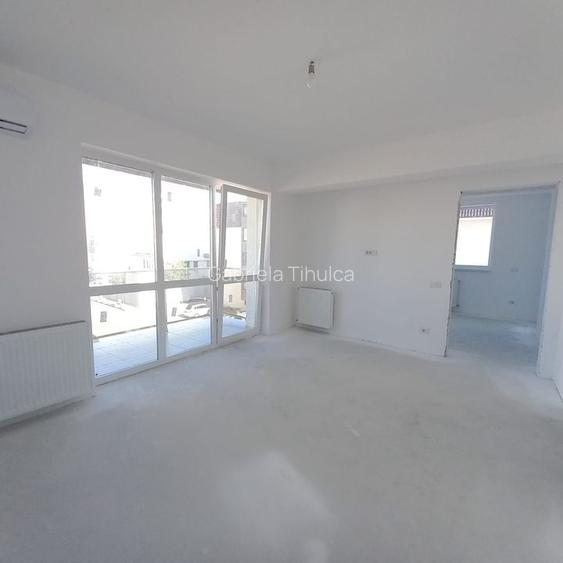 Vânzare rapidă! 4 camere 110 mp + balcon  Etaj 1/4  Finalizat