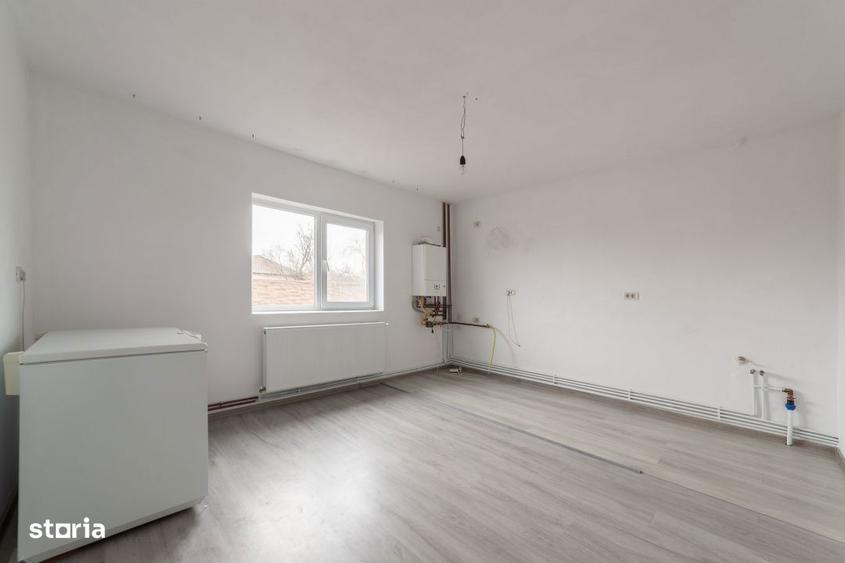 Casa P+M 130 mp, teren 818 mp Calinesti, AG - 14
