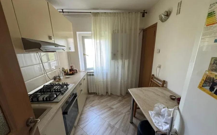 Apartament trei camere - 77mp- Liceul Pedagogic - 2