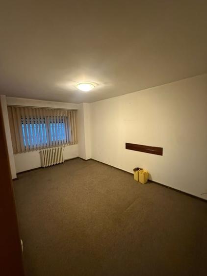 Vânzare apartament de 3 camere Decebal- vedere stradala - 7