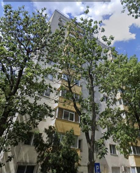 Lacul Tei, Maica Domnului, Domino, aproape Parcul Circului - 1