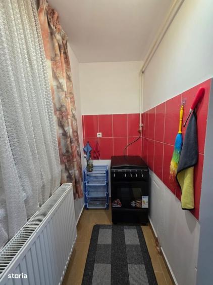 Apartament 2 camere, cu balcon inchis.lupeni - 4