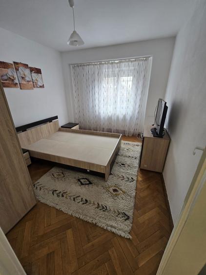 Inchiriez apartament 2 camere decomandat - 9