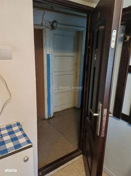 Camera- de inchiriat - Tractorul - 6