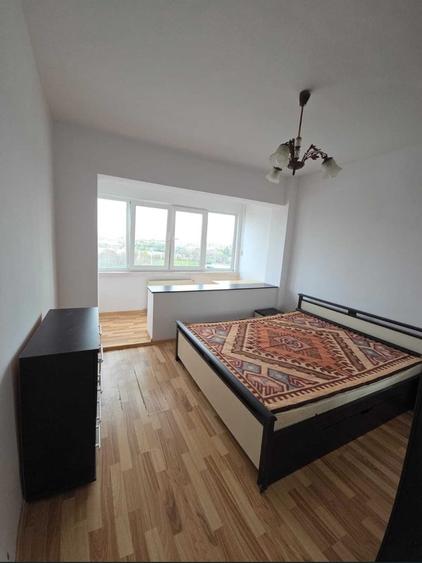 Disponibil imediat – Apartament cu potențial  și priveliște superbă!! - 1